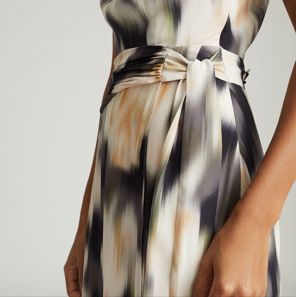 *Restock* NWT REISS | Gisele Smudge Print Midi Dress - Picture 4 of 6